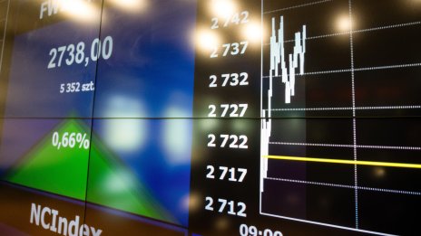 Полският фондов пазар ще продължи да расте въпреки дроновете и вдигането на банковите данъци