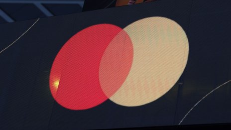 Въпреки високите оперативни разходи печалбата на Mastercard надминава очакванията