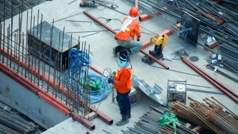 Парите от емигрантите почти пресъхнаха 