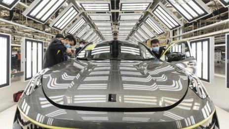 Geely ще атакува Tesla в Китай с нова марка премиум автомобили