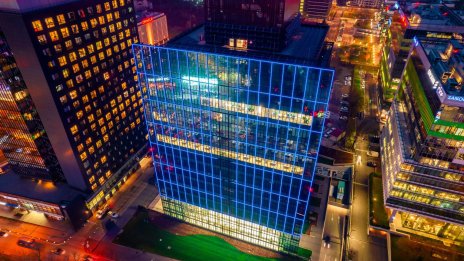 eMAG подписа най-големия наемен договор в Румъния за тази година