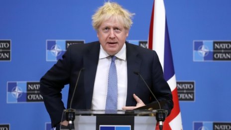 Лондон изключва руските банки от финансовата си система