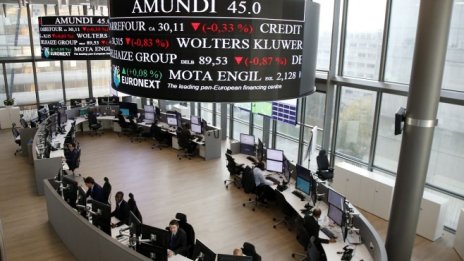 Червена вълна заля европейските борси