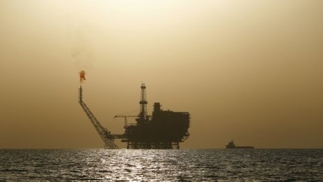 Квотната сделка на ОПЕК и Русия се изправя пред нова заплаха