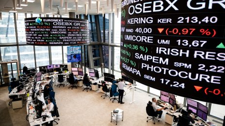 Европейските борси затвориха разнопосочно в очакване на решението на Фед