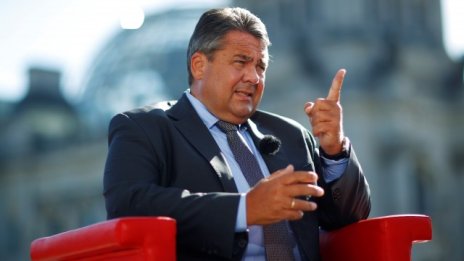 За Габриел и средния пръст...