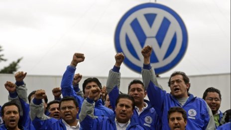 Първа стачка в завода на Volkswagen в Словакия