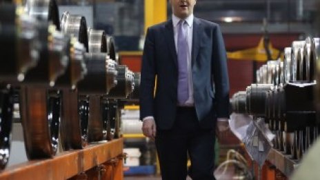 Fitch: Великобритания реално рискува да изгуби кредитния си рейтинг