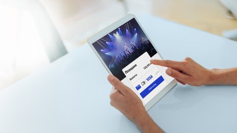 Бъдещето на онлайн плащанията вече е в България с Fibank и Visa Click to Pay