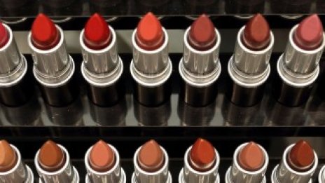 Защо червилото вече не е толкова добър икономически индикатор като преди?