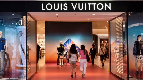 Защо луксозните стоки са толкова скъпи в Китай?