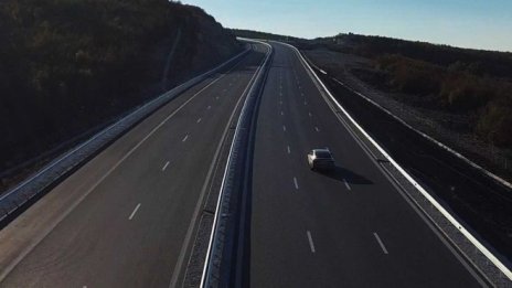 Откриха новия участък от АМ "Хемус" между Ябланица и Боаза