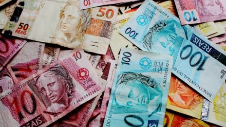 Хора на бразилския президент са обвинени в създаване на престъпна организация