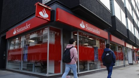 Santander купува американски кредитор, влизайки в топ 10 на търговските банки в САЩ
