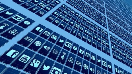 Габриел: До юли големите социални платформи ще приемат кодекс срещу дезинформацията