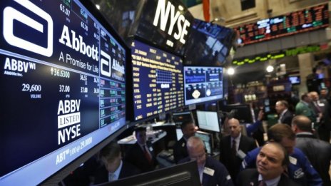 Dow записа първия си спад от над 1% от края на февруари досега