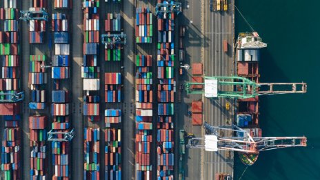 Япония може да запише най-големия си търговски дефицит от близо 9 години през август