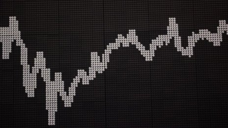 Напрежението около Украйна оцвети борсите в Европа в червено
