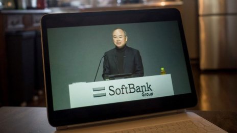 SoftBank може да свие още дела си в Alibaba
