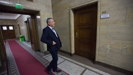 Валери Сименов се извини на майките на деца с увреждания