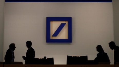 Deutsche Bank очаква да се върне към печалбата през тази година