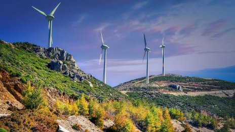 Гърция произведе рекордно количество зелена енергия през 2023 г.