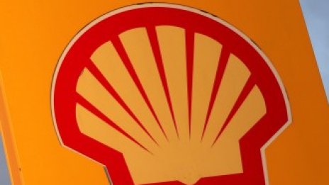 Shell може да забави обратното изкупуване на акции заради слабата икономика