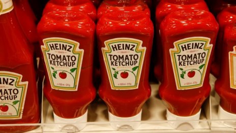 Печалбата на Heinz надминава очакванията на фона на свиващите се продажби