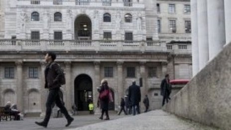 АЦБ също предприе изненадващо понижение на лихвите 