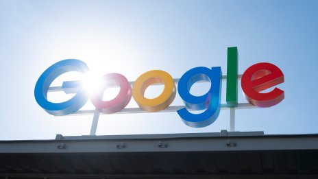 Пичай: Спукване на AI балон ще засегне всички компании, включително и Google