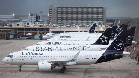 Lufthansa възприема модела на нискотарифните авиокомпании с билети, които не включват багаж