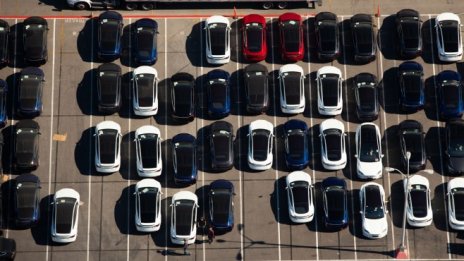 Продажбите на Tesla – светъл лъч в проблемни времена