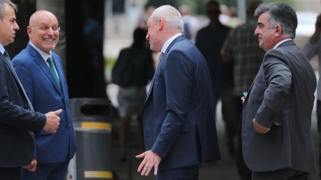 Управителят на БНБ Радев и подуправителят Миленков отказаха да оглавят служебен кабинет