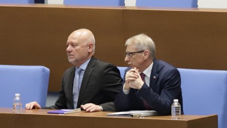 Денков: Никога не са поемани ангажименти за изпращане на български войници в Украйна