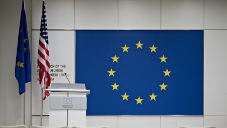 Търговската война на Тръмп с Европа застрашава бизнес за 9,5 трлн. долара