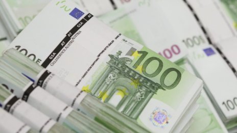 Компания от Южна Корея проучва България за инвестиция в завод за батерии на електромобили