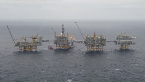 Инвеститорите настояват големите петролни компании да последват примера на Repsol