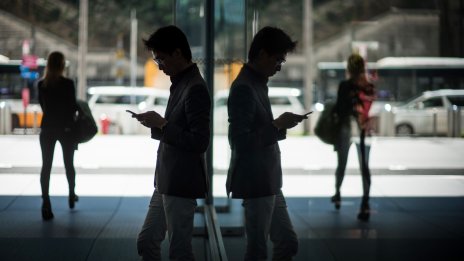 Поевтиняването на бензина в САЩ понижи инфлационните очаквания, показа проучване на Фед