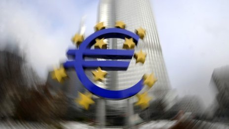 ЕК предлага намаление на таксите за презгранични плащания в евро за ЕС