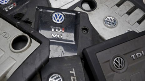 Графика на деня: Какви са последствията от скандала за Volkswagen?