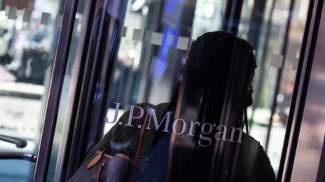Инвестиционното банкиране помага и на JPMorgan да отчете рекордно тримесечие