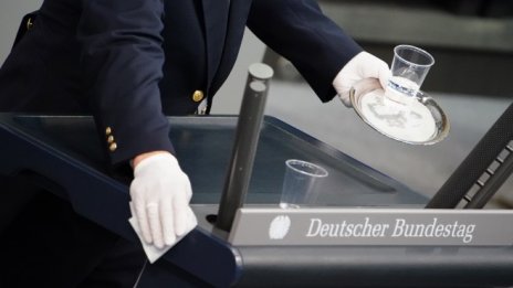 Парламенти в условия на коронавирус