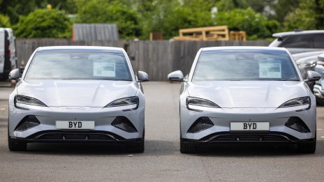 BYD прави опит да изпревари Tesla – пуска най-евтиния си модел във Великобритания