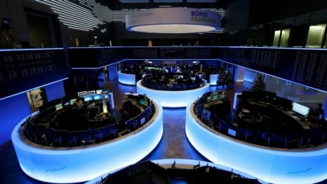 Нарастващите опасения около коронавируса се отразиха негативно върху европейските борси