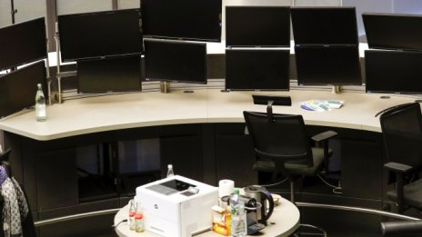 Финансовата криза започва да изглежда като реална възможност