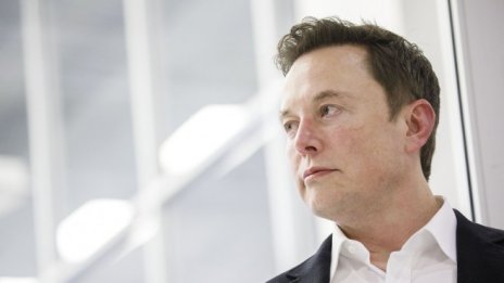 Изпълнителният директор на Panasonic: Мъск е гений