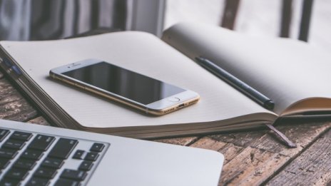 Смартфонът е най-желаната стока на изплащане от българите през 2017 г.