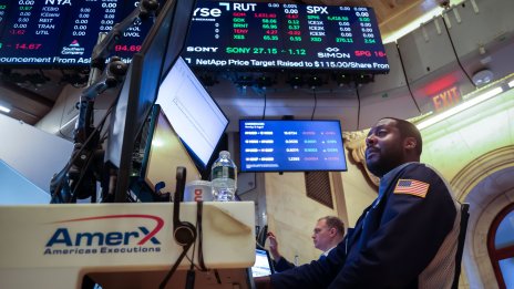 Удължаването на търговската сделка с Китай не успя да върне оптимизма на Wall Street