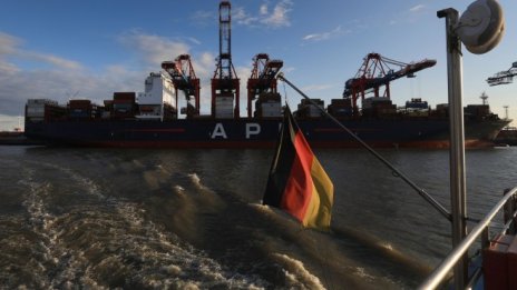 Германският износ се срива през април с над 30% 