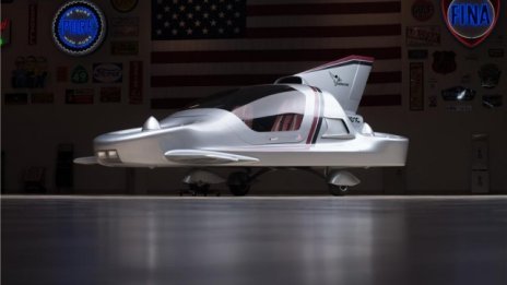 Неработещ летящ автомобил на Boeing минава под чука 